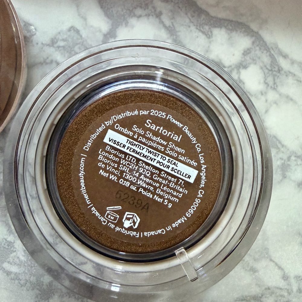 Merit Solo Shadow Sheen - Sartorial